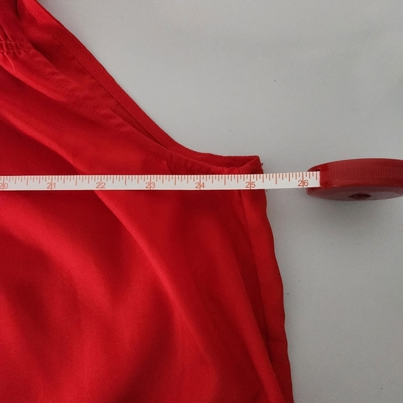 Adorable. Ruffled  neck Joie red top, size XXL - Picture 6 of 8